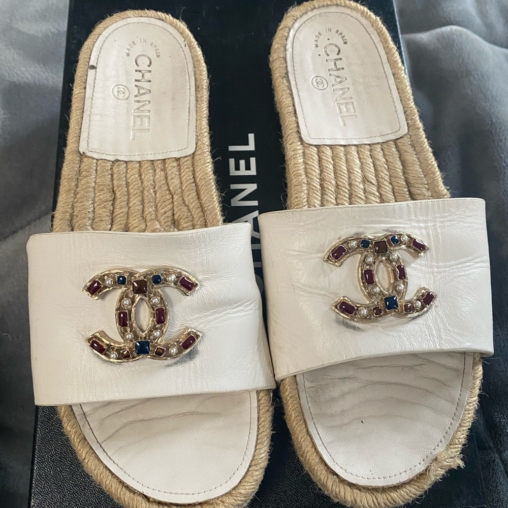 Authentic Chanel espadrille slides size 40.